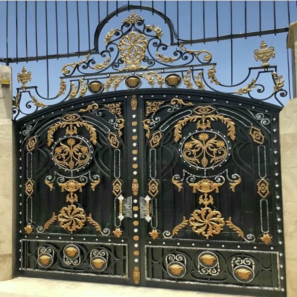 درب حیاط ویلا در اهواز