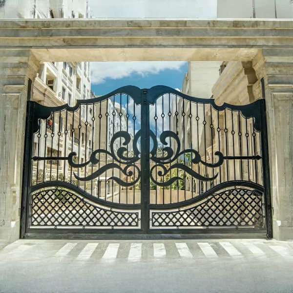 درب فلزی چناران در اهواز