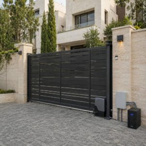 جک درب پارکینگ مجهز به سیستم UPS برای زمان قطعی برق در اهواز