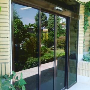 مقایسه فنی مدل های درب اتوماتیک شیشه ای در اهواز