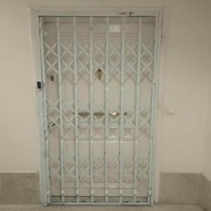 7 مدل درب آکاردئونی ضد سرقت آپارتمان در اهواز