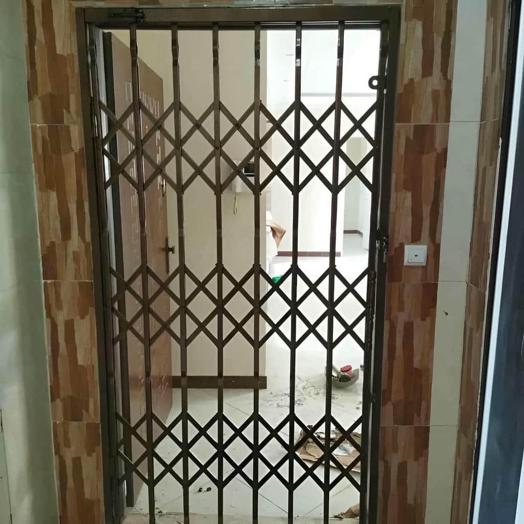 خرید درب آکاردئونی شیک قفل دار با مشاوره تخصصی در اهواز