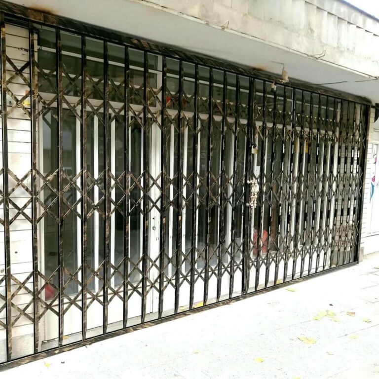 7 نمونه درب آکاردئونی طلایی سلطنتی در اهواز 7 نمونه درب آکاردئونی طلایی سلطنتی در اهواز