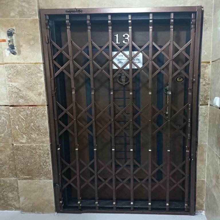 14 طرح حفاظ پشت درب آپارتمان ریلی در اهواز