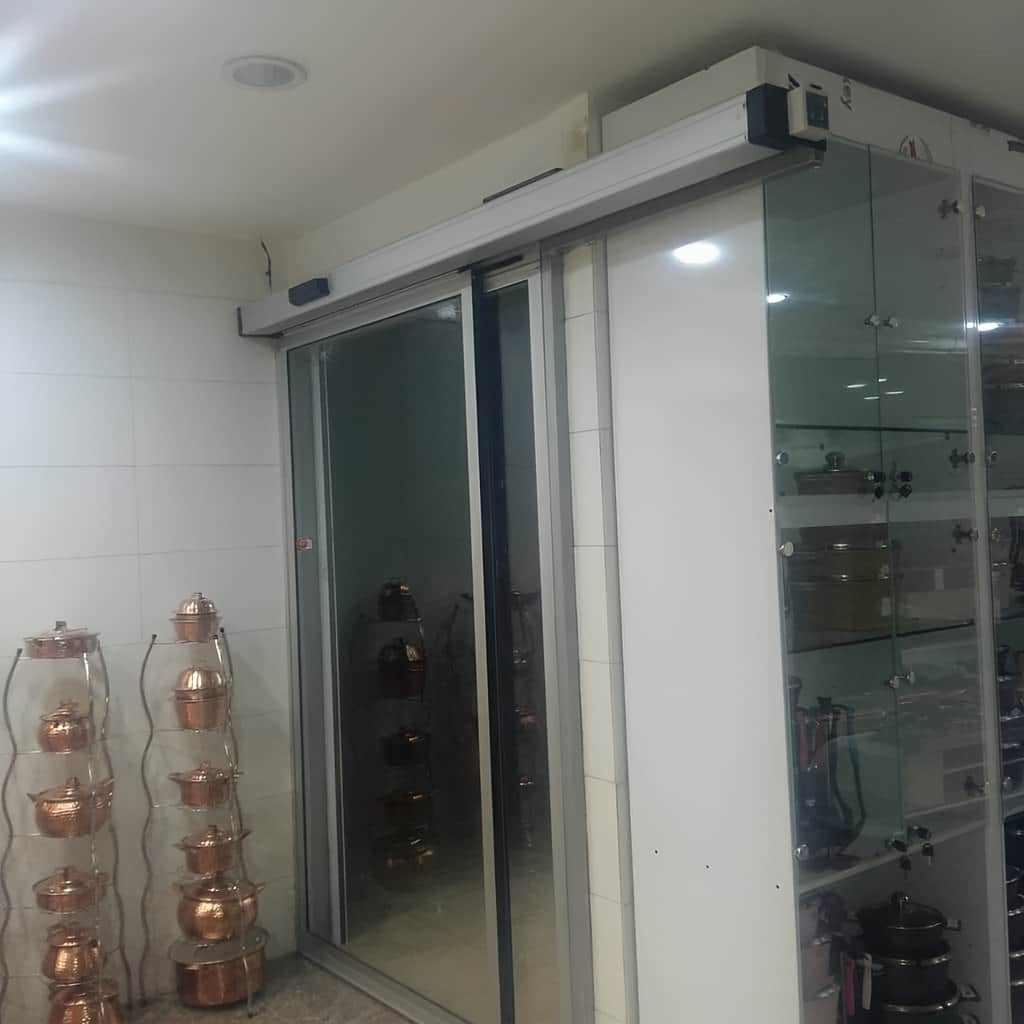 قیمت ریل درب اتوماتیک شیشه ای کشویی متناسب با پروژه در اهواز
