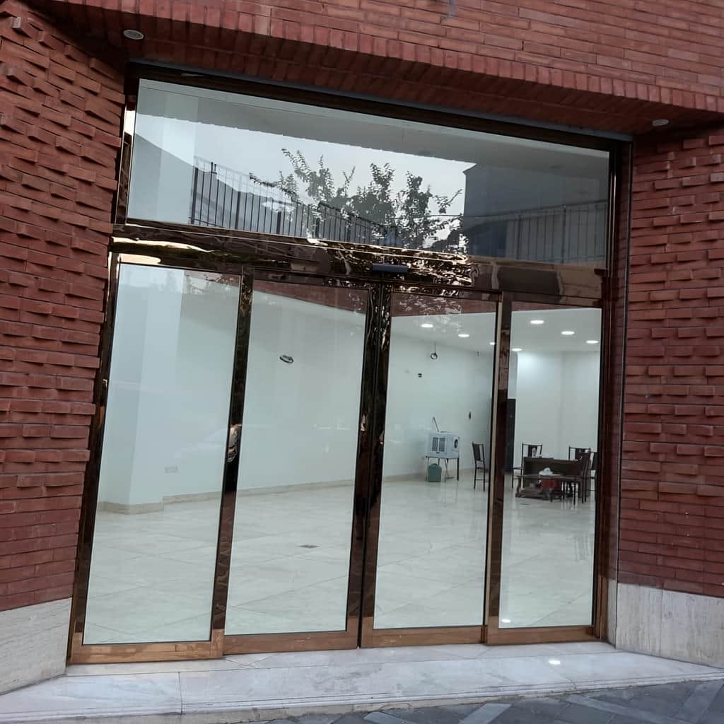 تعمیر درب شیشه ای اتوماتیک فروشگاهی و تنظیم سنسور در اهواز تعمیر درب شیشه ای اتوماتیک فروشگاهی و تنظیم سنسور در اهواز