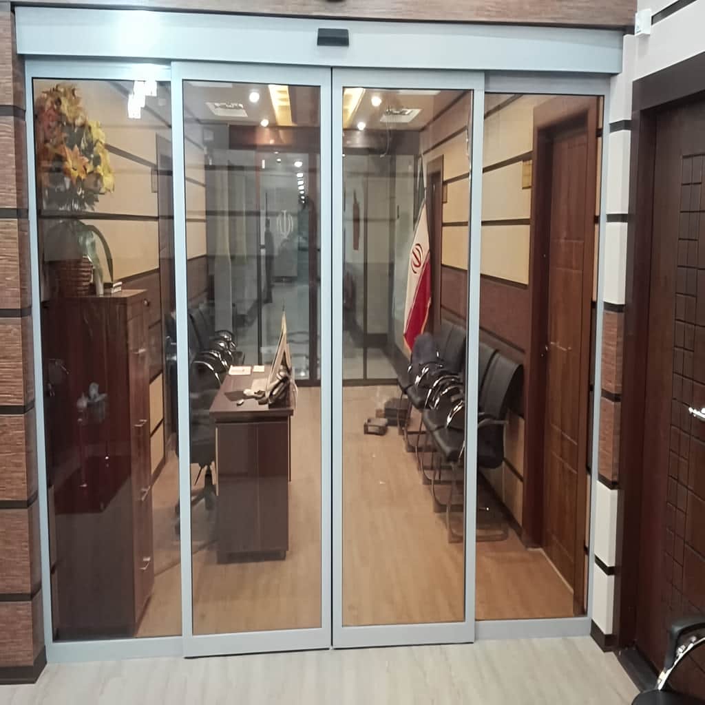 خدمات درب اتوماتیک شیشه ای فروشگاهی پرتردد با اپراتور مناسب در اهواز خدمات درب اتوماتیک شیشه ای فروشگاهی پرتردد با اپراتور مناسب در اهواز