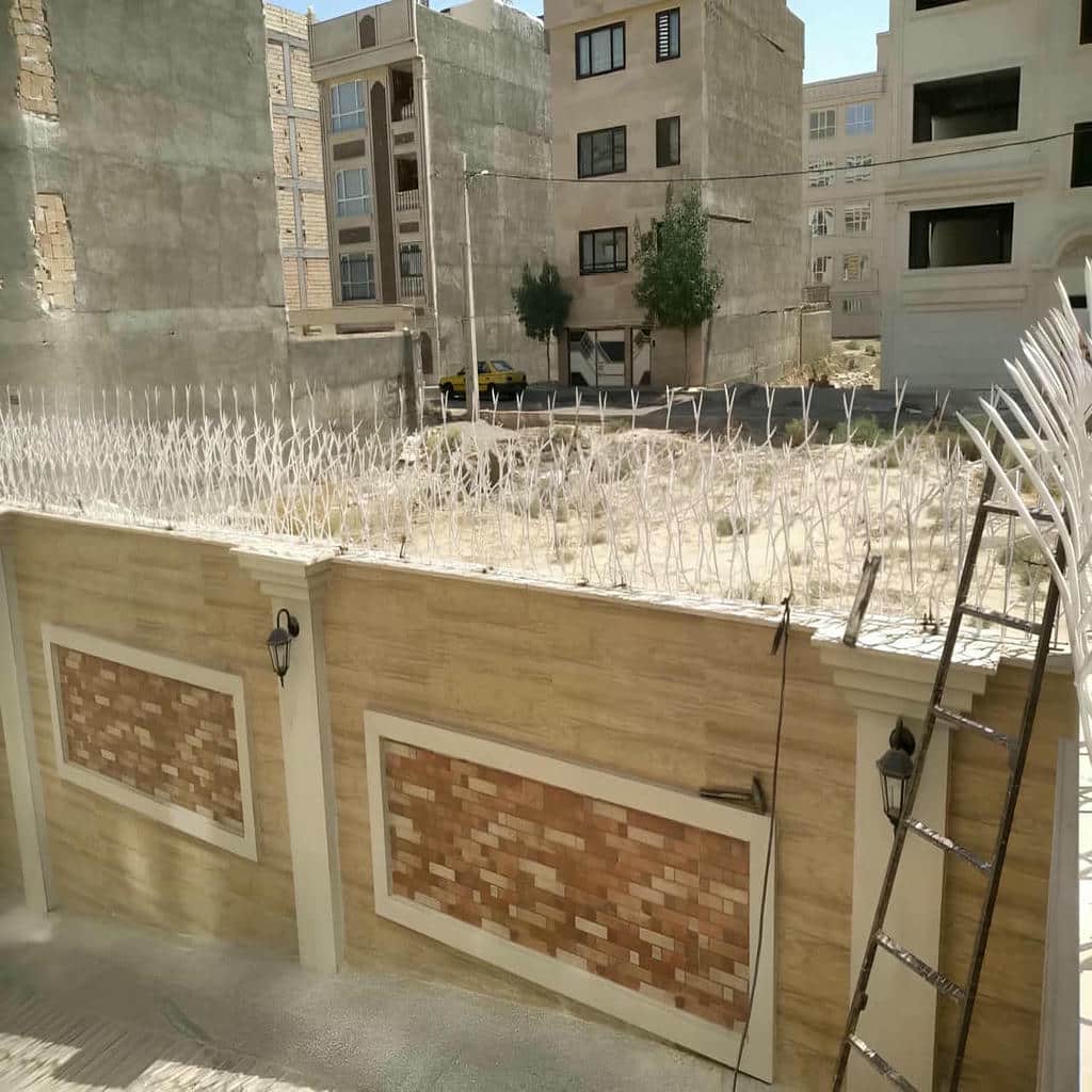 تولید حفاظ سیم خاردار ترکیبی با پایه فلزی هماهنگ در اهواز تولید حفاظ سیم خاردار ترکیبی با پایه فلزی هماهنگ در اهواز