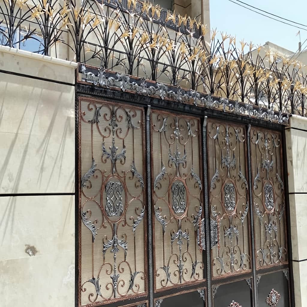 ساخت حفاظ دیوار ویلا نمای سنگی با تراکم سفارشی در اهواز