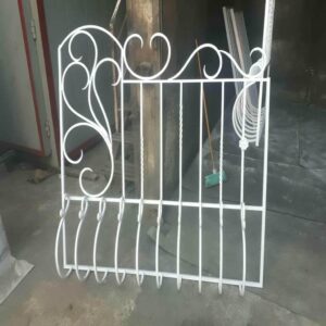 10 طرح نرده پنجره فلزی شاسی دار در اهواز