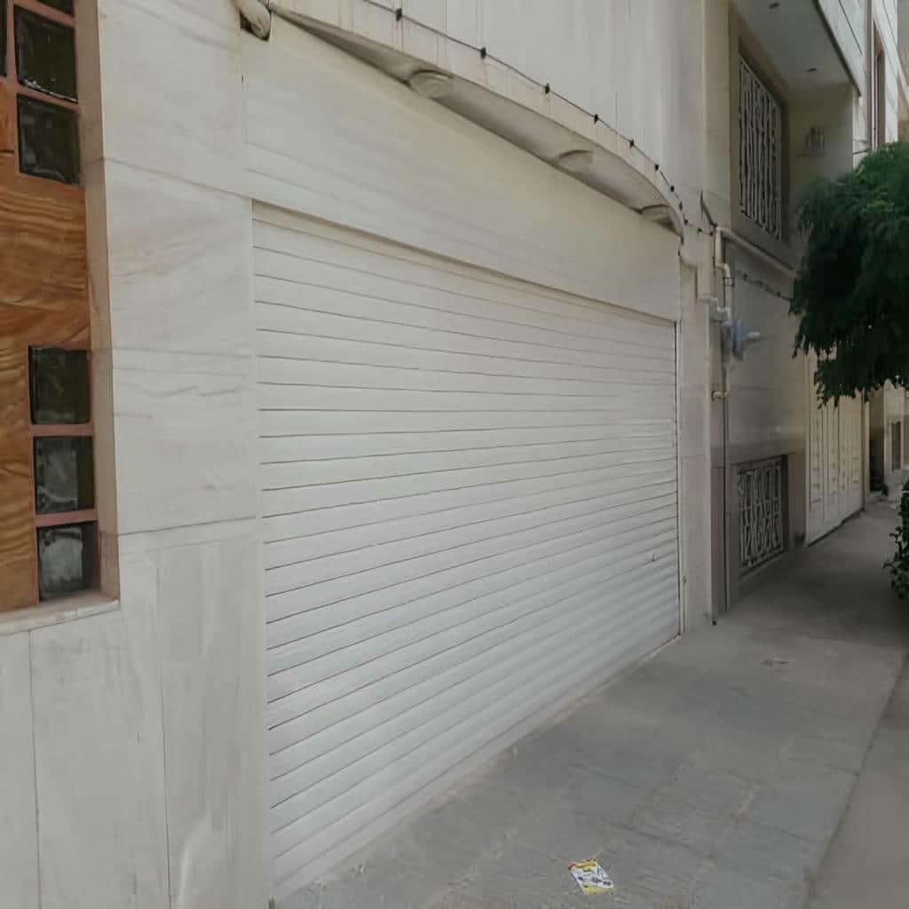 درب کرکره ای مغازه صنعتی با تیغه آلومینیومی در اهواز درب کرکره ای مغازه صنعتی با تیغه آلومینیومی در اهواز