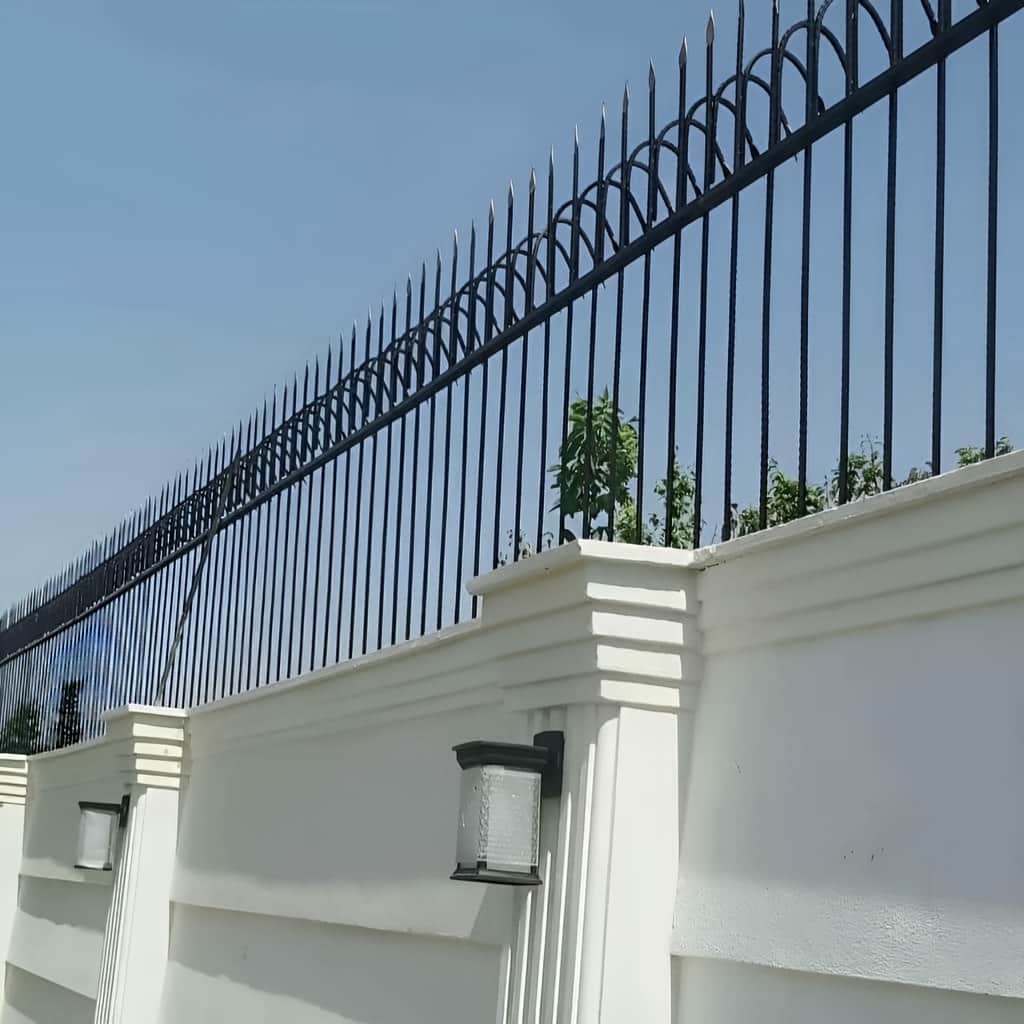 تولید حفاظ سرنیزه ای با تیغههای همارتفاع در اهواز تولید حفاظ سرنیزه ای با تیغههای همارتفاع در اهواز