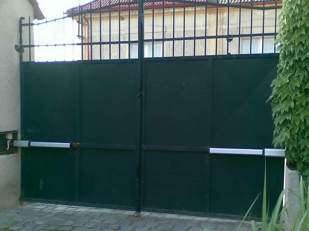 خرید درب برقی حیاط لولایی با مشاوره پیش از سفارش در اهواز