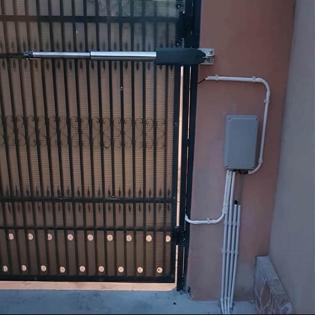قیمت جک درب پارکینگ لولایی شفت بلند متناسب با پروژه در اهواز قیمت جک درب پارکینگ لولایی شفت بلند متناسب با پروژه در اهواز