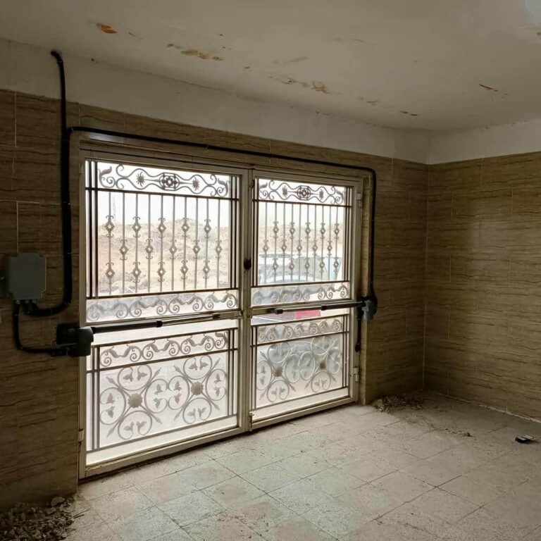 10 طرح جک درب پارکینگ لولایی شفت بلند در اهواز