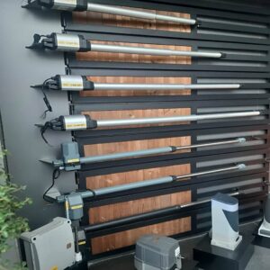 8 طرح جک بازویی درب پارکینگ دو لنگه در اهواز