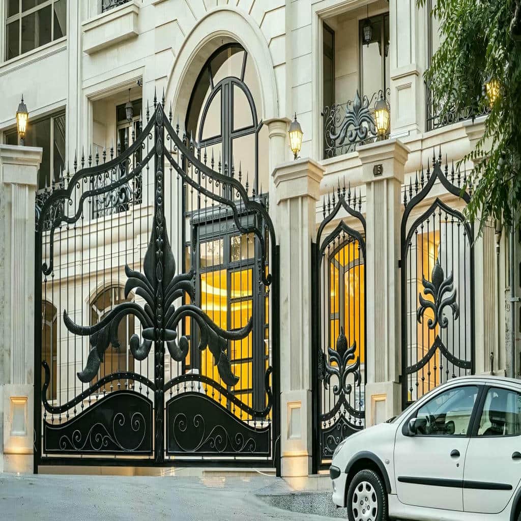 سفارش درب ویلایی CNC پنل مشبک در اهواز با طرح هندسی