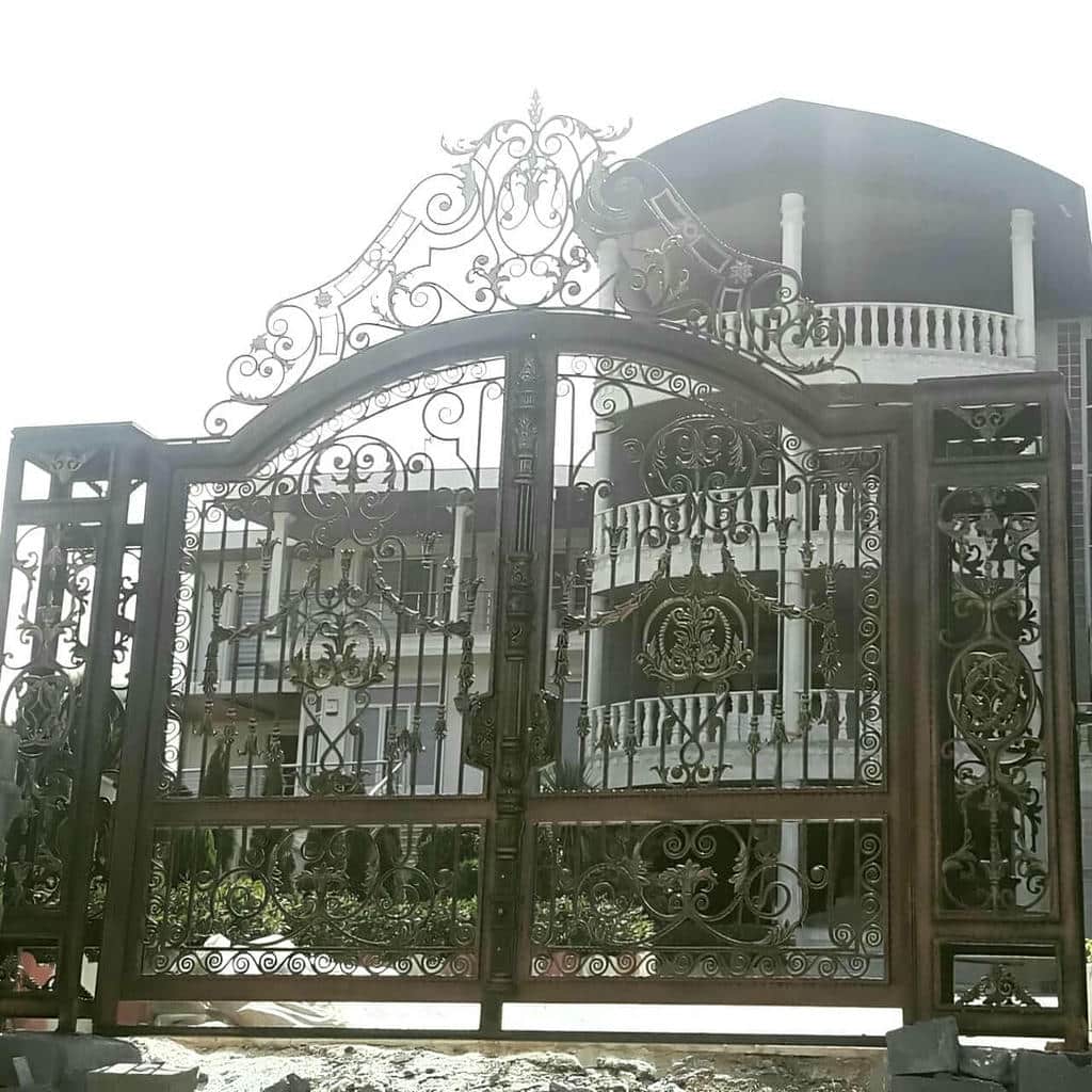 11 مدل درب پارکینگ ریلی ریل زمینی در اهواز