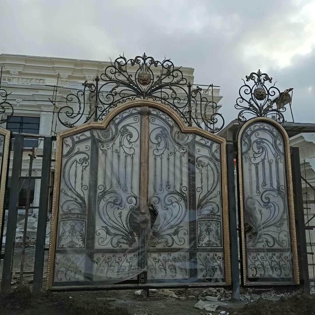 سفارش درب حیاط CNC پنل مشبک با ورق فلزی در اهواز سفارش درب حیاط CNC پنل مشبک با ورق فلزی در اهواز