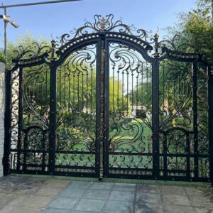9 مدل درب پارکینگ فلزی نمای ساختمان در اهواز