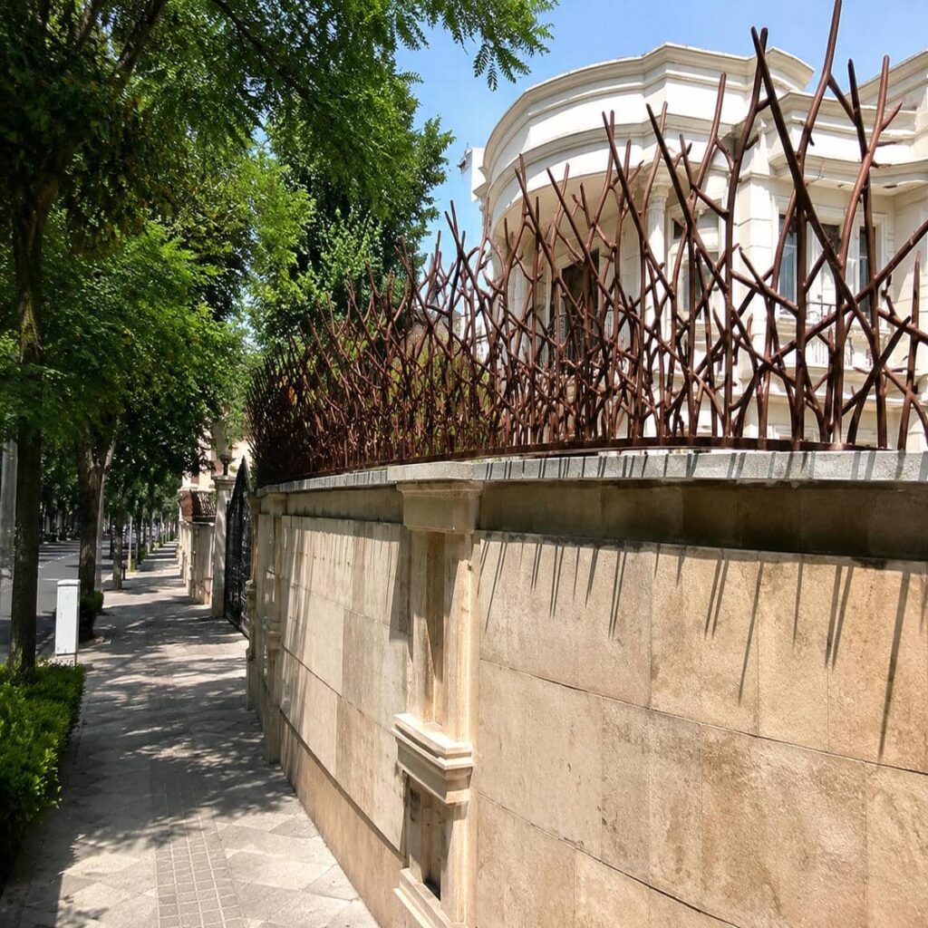 خرید حفاظ دیوار فلزی ردیفی با مشاوره در اهواز