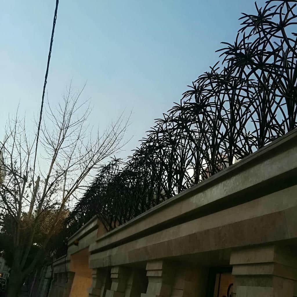 سفارش حفاظ دیوار باغ متناسب با طول محوطه در اهواز
