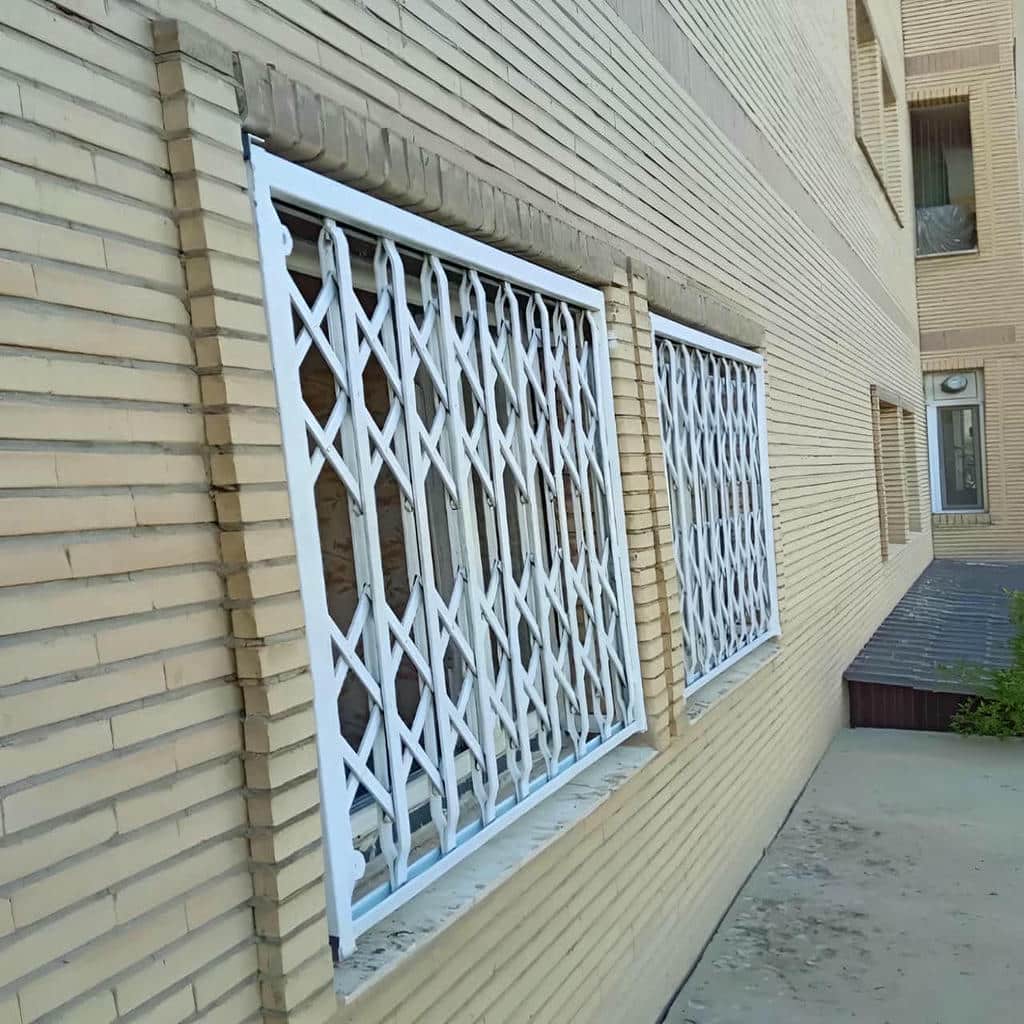 ساخت حفاظ پنجره ریلی بازشو با قاب پروفیلی در اهواز ساخت حفاظ پنجره ریلی بازشو با قاب پروفیلی در اهواز