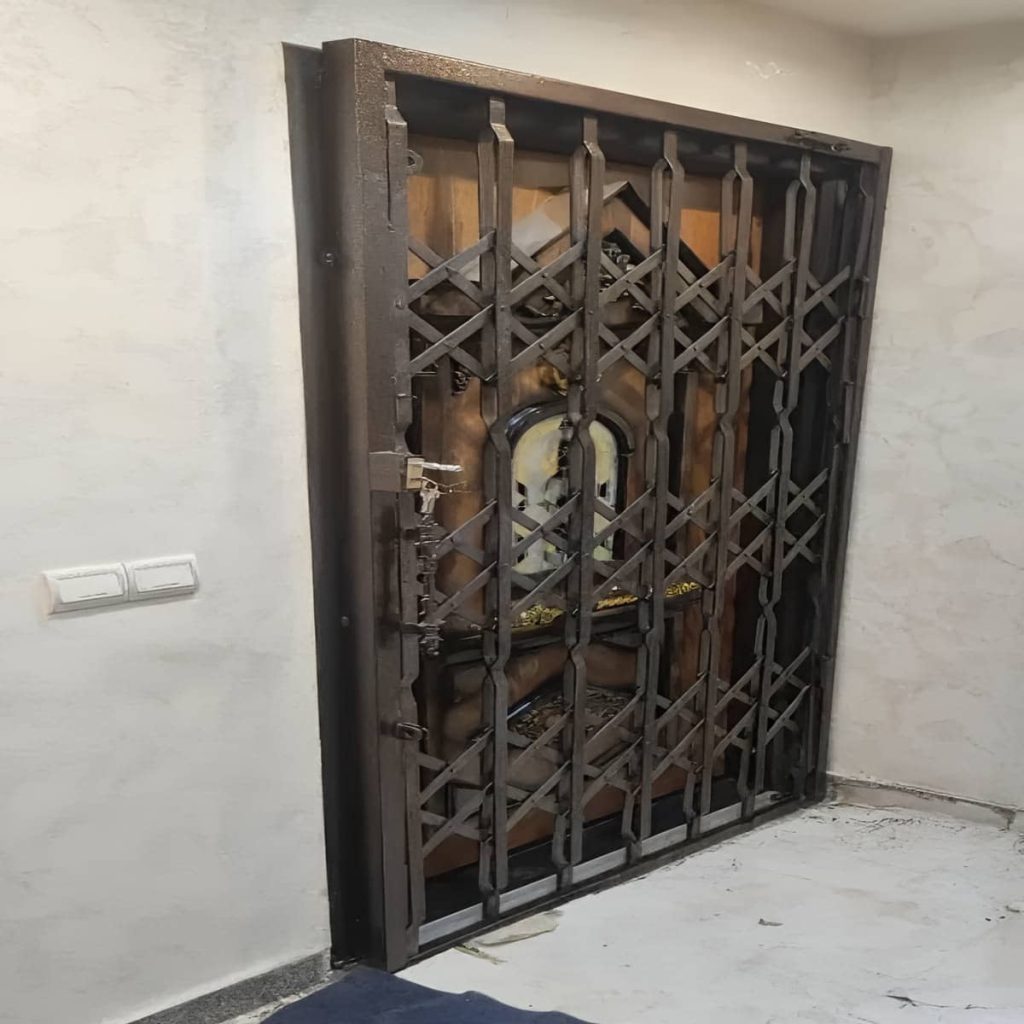 محافظ آکاردئونی ساختمان مسکونی