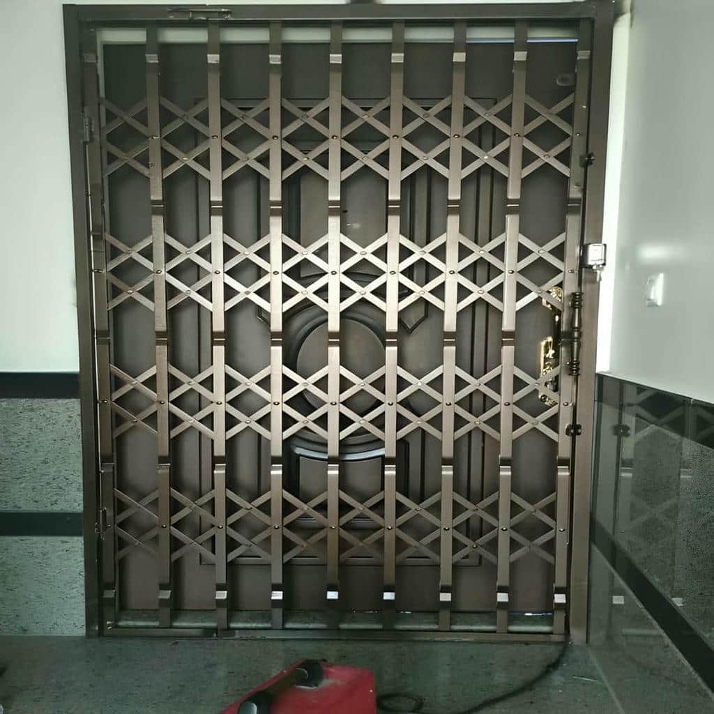 نرده کشویی فلزی اهواز نمای ساختمان