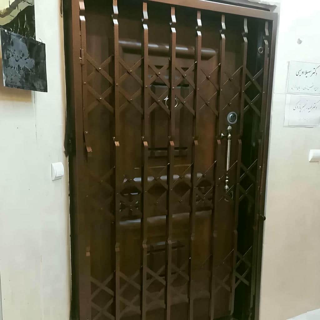 گارد آکاردئونی سفارشی با فرم کلاسیک