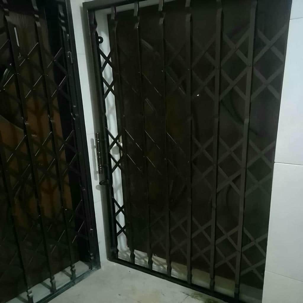حفاظ جمع شونده اهواز ورودی آپارتمان