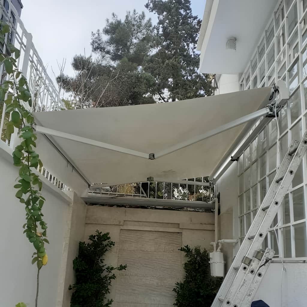 سایبان بازویی فروشگاه مدرن