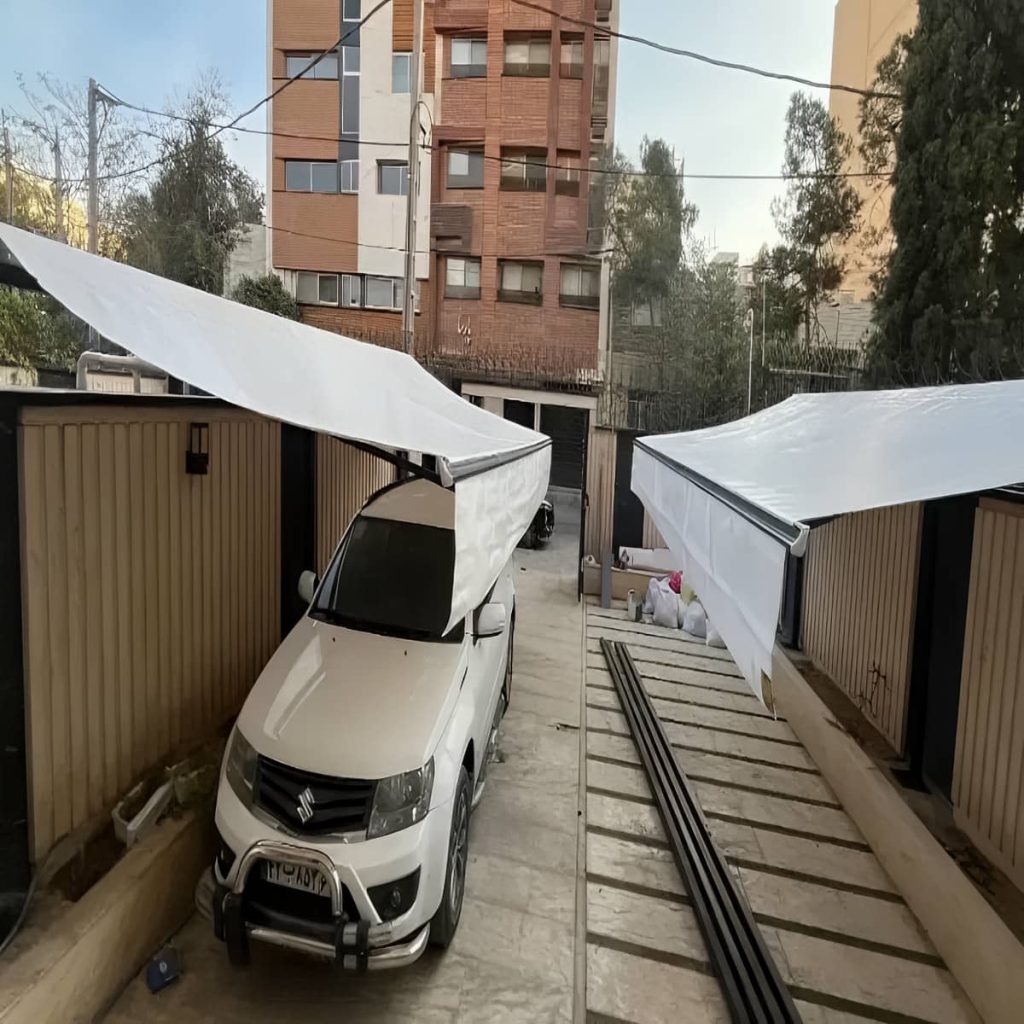 سایبان برقی بازویی با بازوهای متحرک