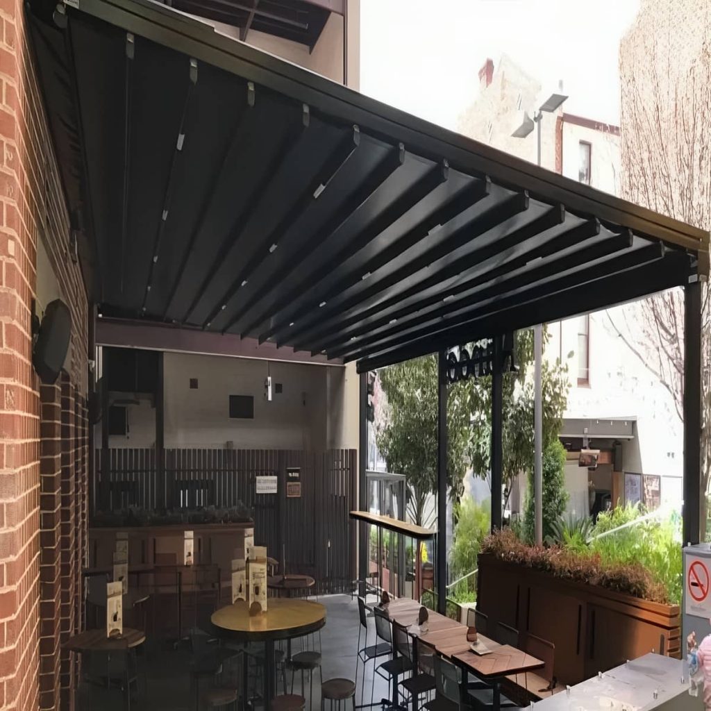 سایه بان اتوماتیک نمای تجاری