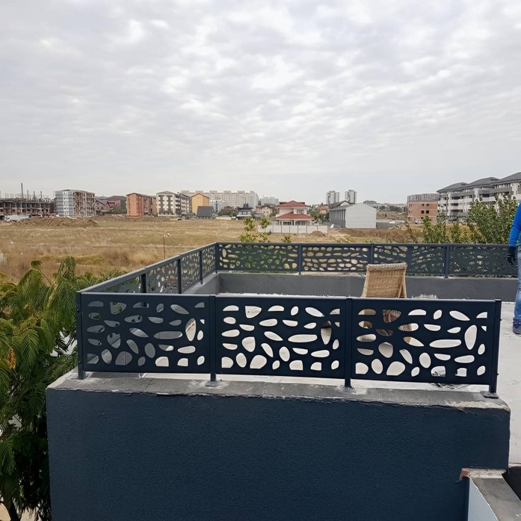 هندریل راه پله کنار دیوار