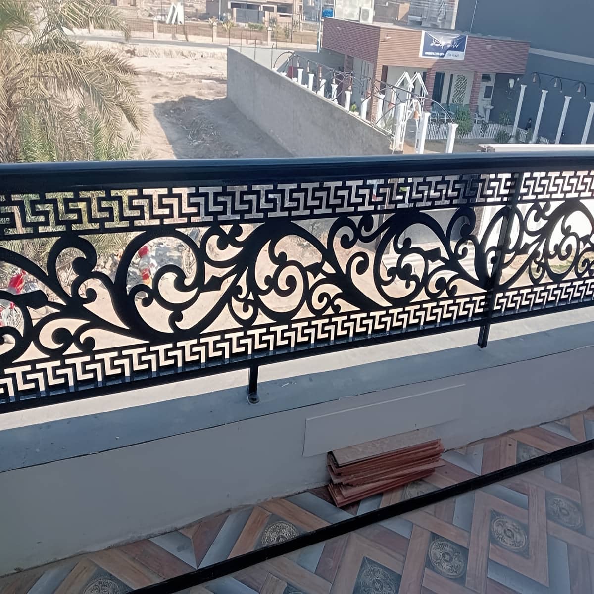 مرکز فروش و نصب نرده کلاسیک بالکن برای نگهداری و سرویس آسان در اهواز