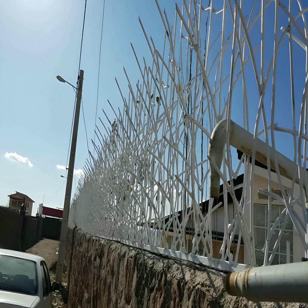 حفاظ دیوار حیاط آهنی با طراحی سرنیزه ای