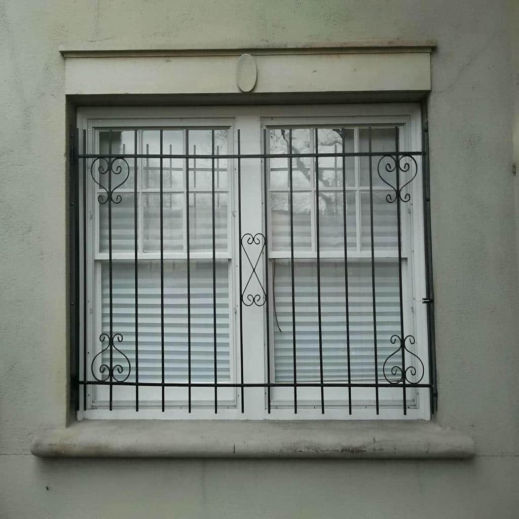 حفاظ پنجره نمای ساختمان