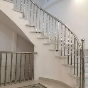 نرده استیل بالکن اهواز با طراحی مدرن