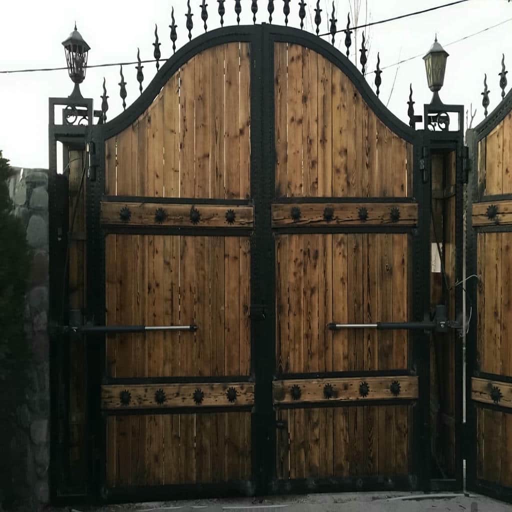 موتور ورودی خودرو با کنترل دسترسی