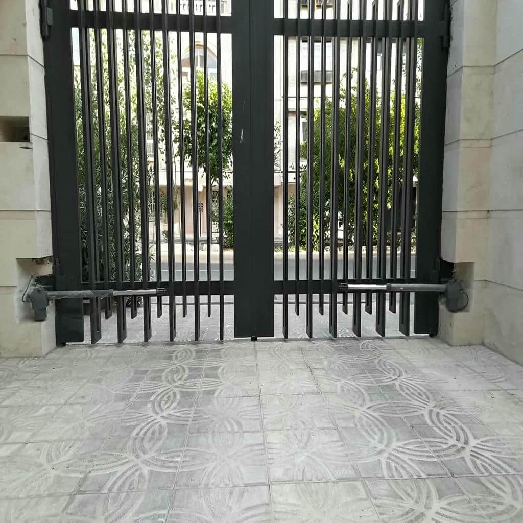 جک پارکینگی ریلی ساختمان مدرن